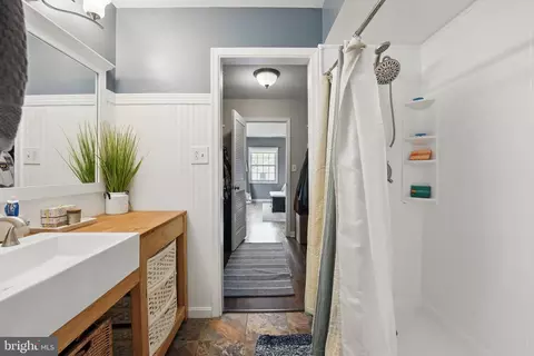 8333 Wickham Rd, Springfield, VA 22152 photo 30
