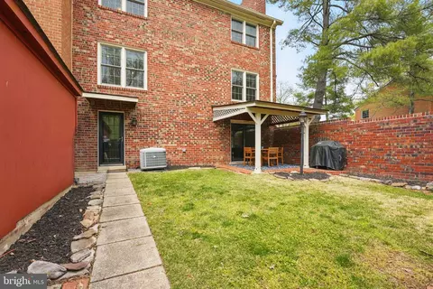 8333 Wickham Rd, Springfield, VA 22152 photo 47