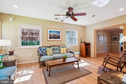 Other - 8420 Reflection Ln, Vienna, VA 22182 photo 2 of 27