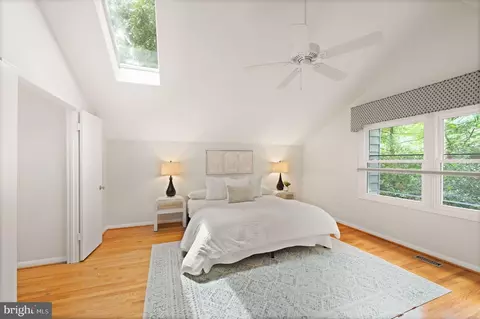 Bedroom - 1925 Upper Lake Dr, Reston, VA 20191 photo 8 of 12