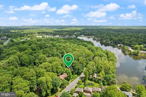 View/Area - 1925 Upper Lake Dr, Reston, VA 20191 photo 1 of 4