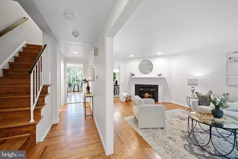 1156 Kensington Rd, Mclean, VA 22101 photo 6