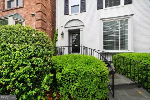 1156 Kensington Rd, Mclean, VA 22101 photo 2