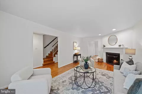 1156 Kensington Rd, Mclean, VA 22101 photo 4