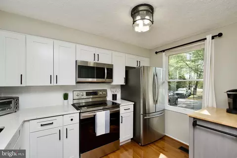 Kitchen - 8442 Red Eagle Ct, Lorton, VA 22079 photo 2 of 4