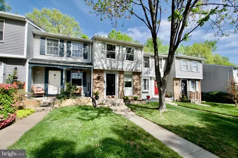 Exterior - 8442 Red Eagle Ct, Lorton, VA 22079 photo 2 of 7