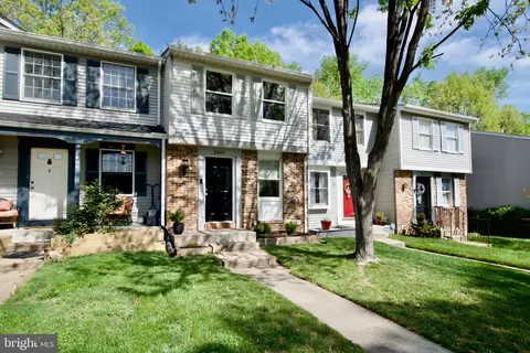 Exterior - 8442 Red Eagle Ct, Lorton, VA 22079 photo 3 of 7