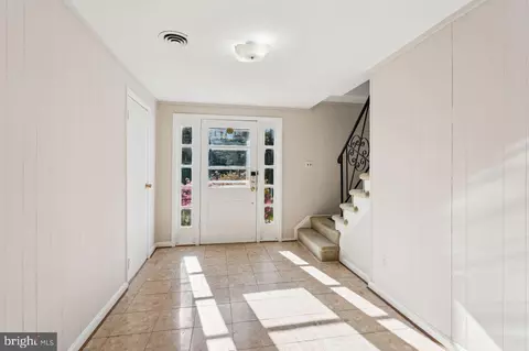 6224 Kentland St, Springfield, VA 22150 photo 3