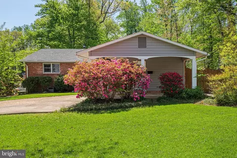 Exterior - 8511 Parliament Dr, Springfield, VA 22151 photo 2 of 12