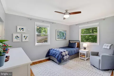 Bedroom - 8511 Parliament Dr, Springfield, VA 22151 photo 3 of 9