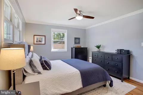 Bedroom - 8511 Parliament Dr, Springfield, VA 22151 photo 7 of 9