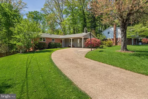 8511 Parliament Dr, Springfield, VA 22151
