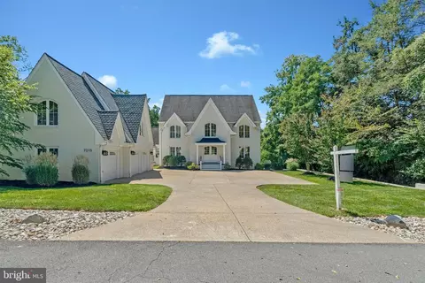Exterior - 7315 Westerly Ln, Mclean, VA 22101 photo 20 of 25