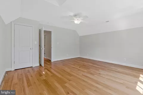 Bedroom - 7315 Westerly Ln, Mclean, VA 22101 photo 7 of 11