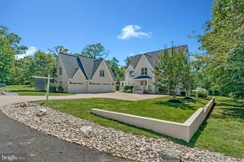Exterior - 7315 Westerly Ln, Mclean, VA 22101 photo 19 of 25