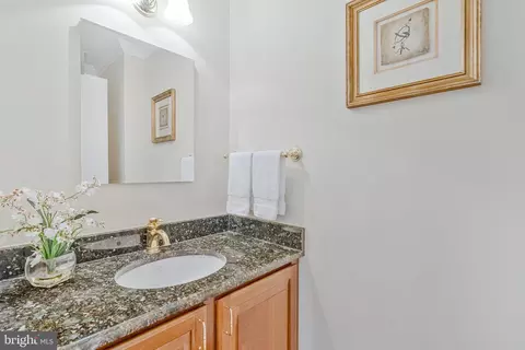 Bath - 7315 Westerly Ln, Mclean, VA 22101 photo 1 of 10