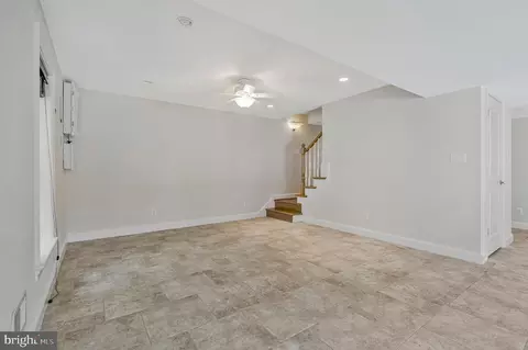Living - 7315 Westerly Ln, Mclean, VA 22101 photo 7 of 7