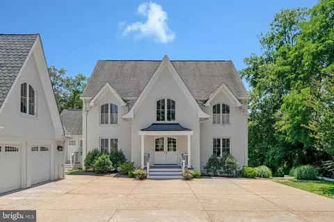 Exterior - 7315 Westerly Ln, Mclean, VA 22101 photo 22 of 25