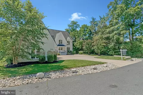 Exterior - 7315 Westerly Ln, Mclean, VA 22101 photo 21 of 25