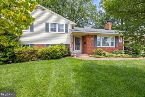 5304 Moultrie Rd, Springfield, VA 22151