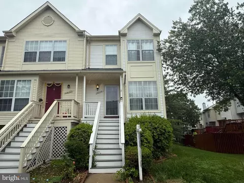 14170 Autumn Cir, Centreville, VA 20121