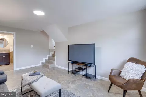 7419 Bath St, Springfield, VA 22150 photo 23
