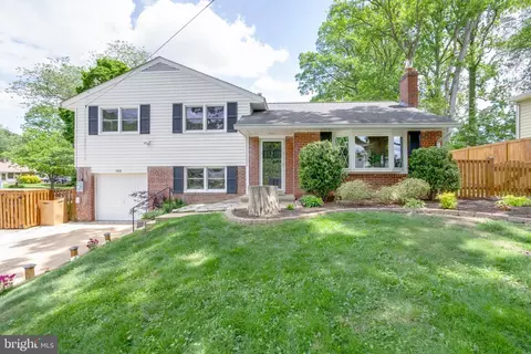 7419 Bath St, Springfield, VA 22150 photo 2