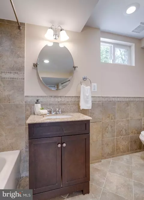 7419 Bath St, Springfield, VA 22150 photo 30