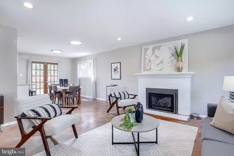 7419 Bath St, Springfield, VA 22150 photo 6