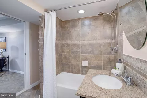 7419 Bath St, Springfield, VA 22150 photo 32