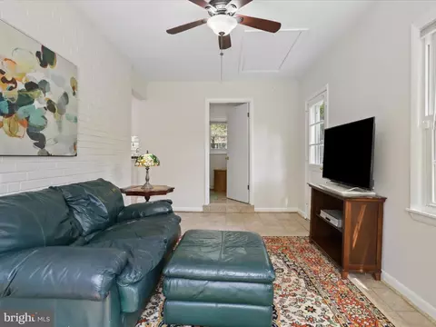 Undisclosed, Springfield, VA 22151 photo 18