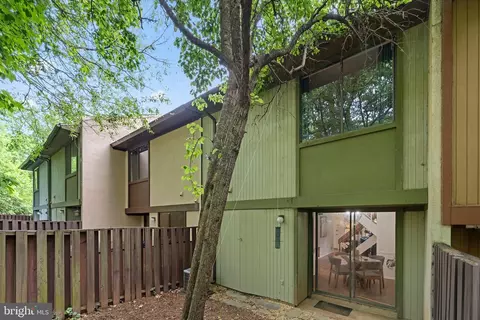 12126 Captiva Ct, Reston, VA 20191 photo 26