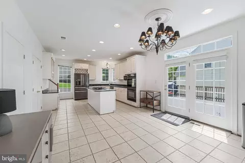 Kitchen - 8649 Hillside Manor Dr, Springfield, VA 22152 photo 1 of 7