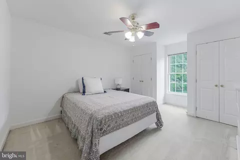 Bedroom - 8649 Hillside Manor Dr, Springfield, VA 22152 photo 1 of 6