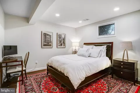 Bedroom - 6737 Baron Rd, Mclean, VA 22101 photo 5 of 6