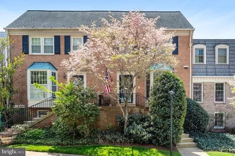 6737 Baron Rd, Mclean, VA 22101