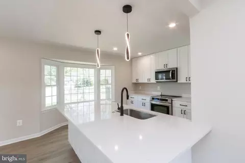 Kitchen - 7907 Marysia Ct, Springfield, VA 22153 photo 2 of 3