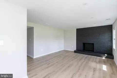 Living - 7907 Marysia Ct, Springfield, VA 22153 photo 6 of 6