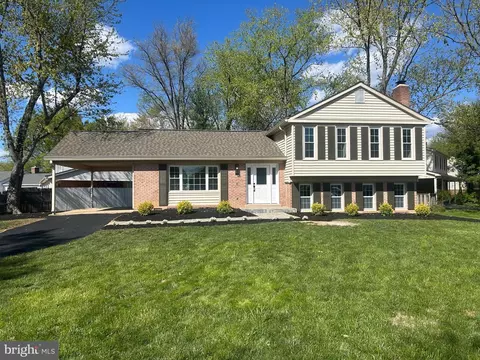 Exterior - 7907 Marysia Ct, Springfield, VA 22153 photo 4 of 4