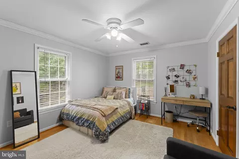 Bedroom - 9248 Northedge Dr, Springfield, VA 22153 photo 10 of 10