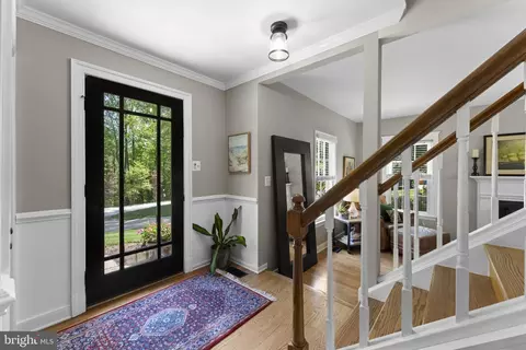 Entry Way - 9248 Northedge Dr, Springfield, VA 22153 photo 2 of 16