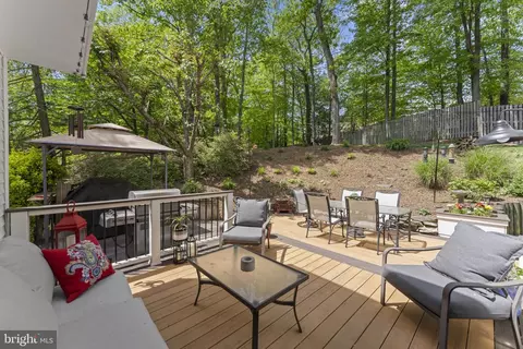 Exterior - 9248 Northedge Dr, Springfield, VA 22153 photo 16 of 22
