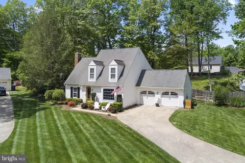 Exterior - 9248 Northedge Dr, Springfield, VA 22153 photo 17 of 22