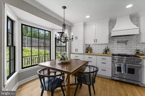 Kitchen - 9248 Northedge Dr, Springfield, VA 22153 photo 4 of 16