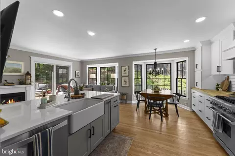 Kitchen - 9248 Northedge Dr, Springfield, VA 22153 photo 6 of 16