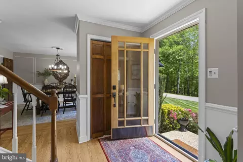 Entry Way - 9248 Northedge Dr, Springfield, VA 22153 photo 1 of 16