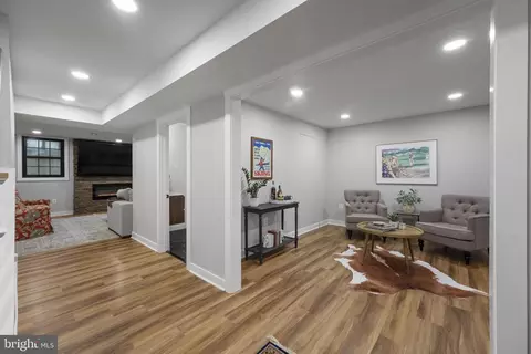 Entry Way - 9248 Northedge Dr, Springfield, VA 22153 photo 16 of 16