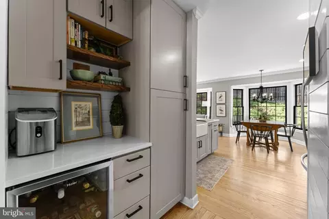 Kitchen - 9248 Northedge Dr, Springfield, VA 22153 photo 16 of 16