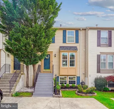 13964 Winding Ridge Ln, Centreville, VA 20121