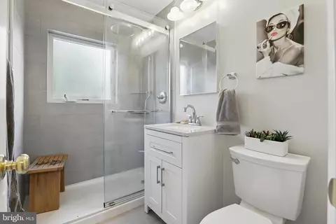 Bath - 7127 Catlett St, Springfield, VA 22151 photo 1 of 3
